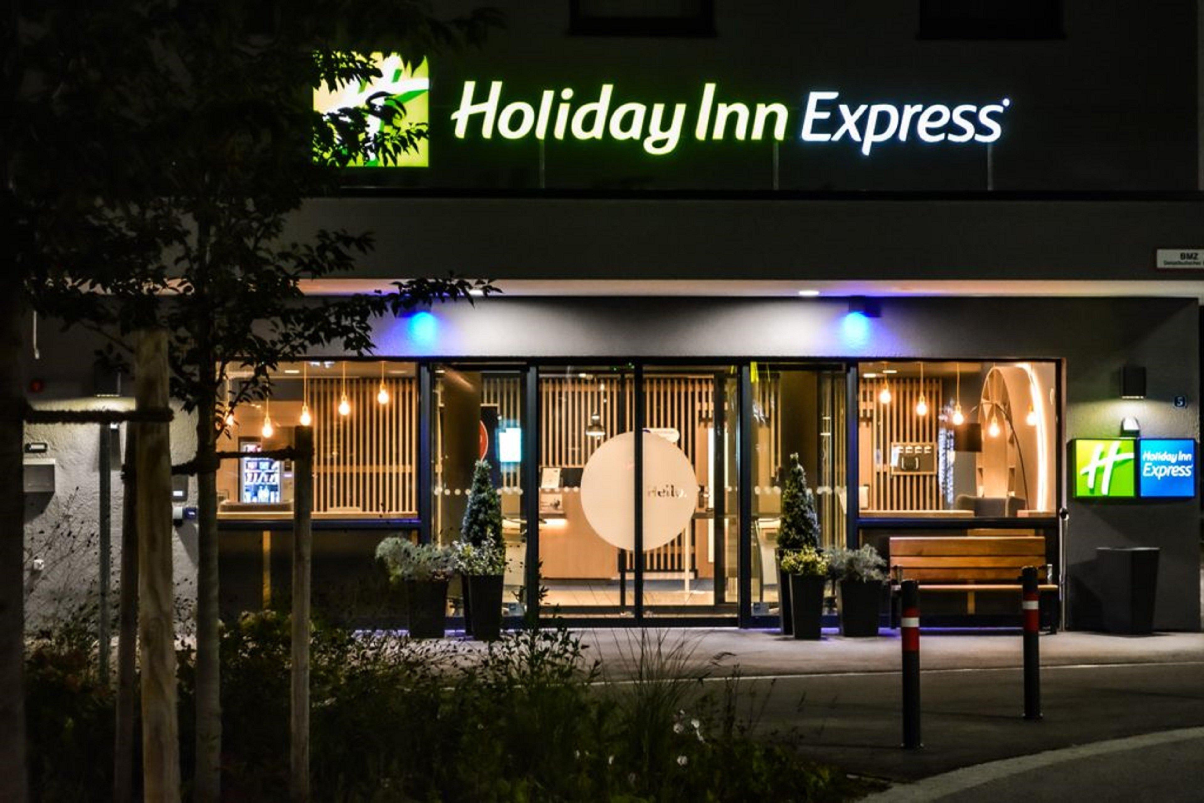 Holiday Inn Express Munich - Olching, An Ihg Hotel Extérieur photo
